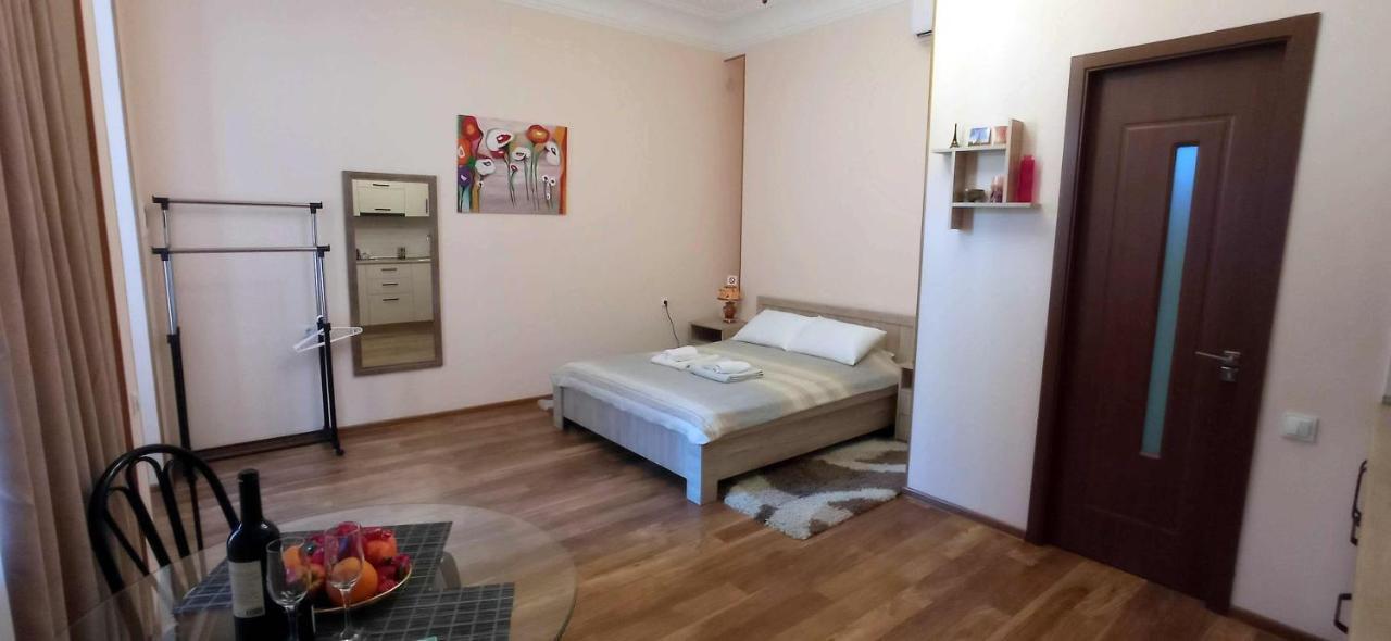 La Maison #7 Tbilissi Extérieur photo